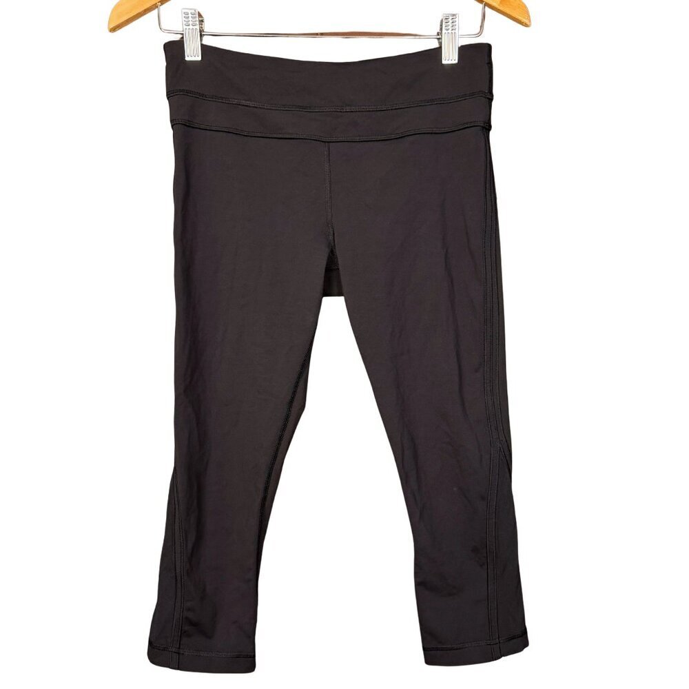 Lululemon Run Inspire Crop II Mesh Panel Leggings Size 6 Black Capri Pants